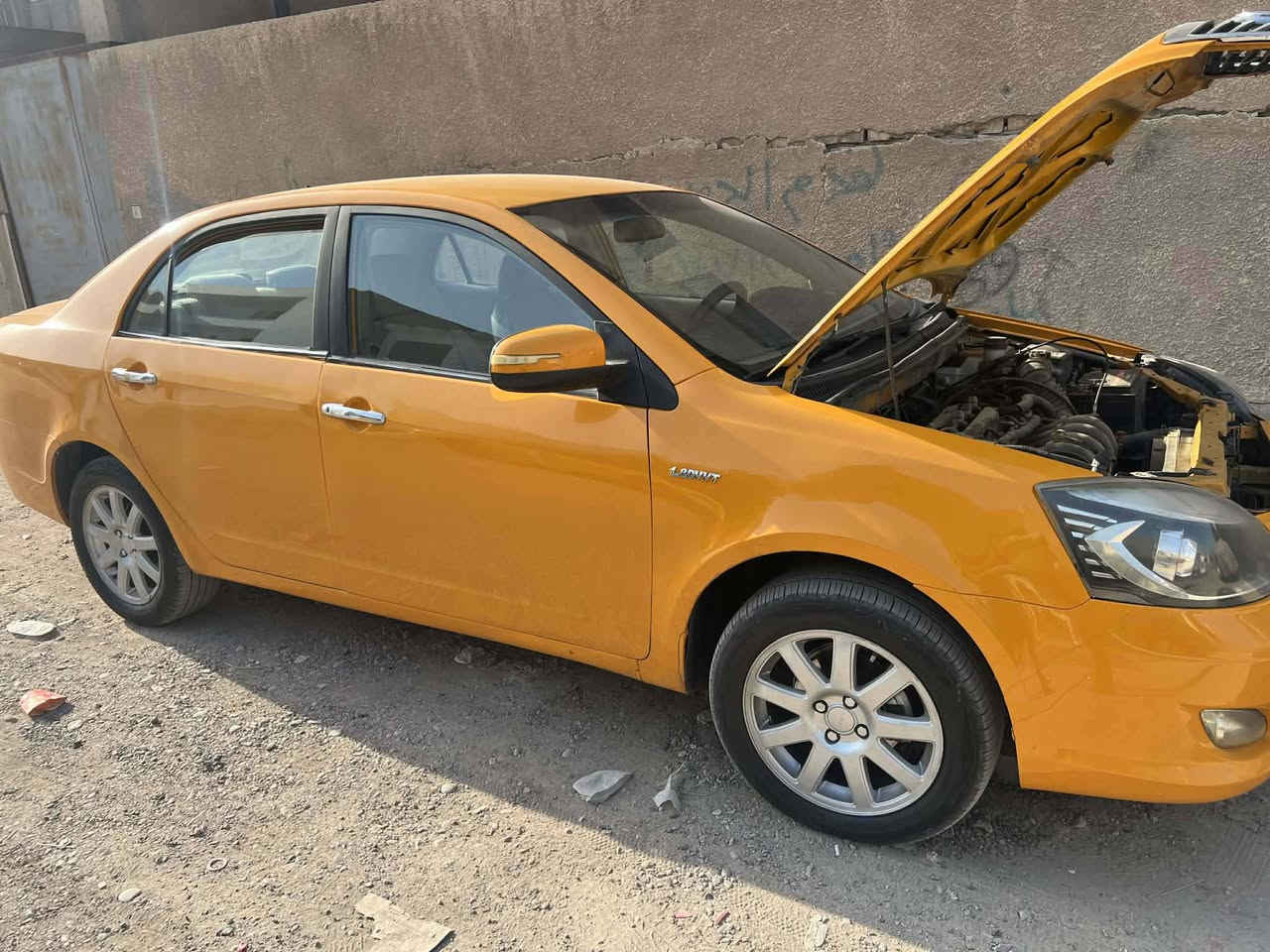 مكلف بنشر اني هاذ رقم راعيه 
سلام عليكم جيلي موبل 2013 مكينه وكير كورله حديث مو قديم تحويره مضبوط مكينه بيه تنقيص قليل كير صدر تخم تاير السياره بدون ضربه مصبوغه جماليه اثر جراد وشخوط داخل مدوشم وشاشه وكامره ستتم صوت سنويه لل 2028 مصفره هيئه وغرامات السعر 51 بيه مجال قليل مكاني ديالى بعقوبه الاستفسار عله الرقم ***********5اخوان اني مكلف بنشر هاذ رقم راعيه
