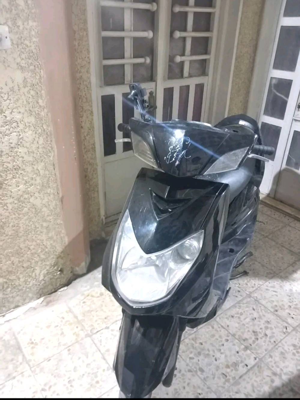 سلام عليكم دراجه سكنس فحل بوشه 58 سلف رياضي شديته جديد  بس مامكعده راجه كابريته
نقصها تاير تاير امامي   عنوان الشعب شارع الصحة السعر ٤٥٠  هاتف ***********