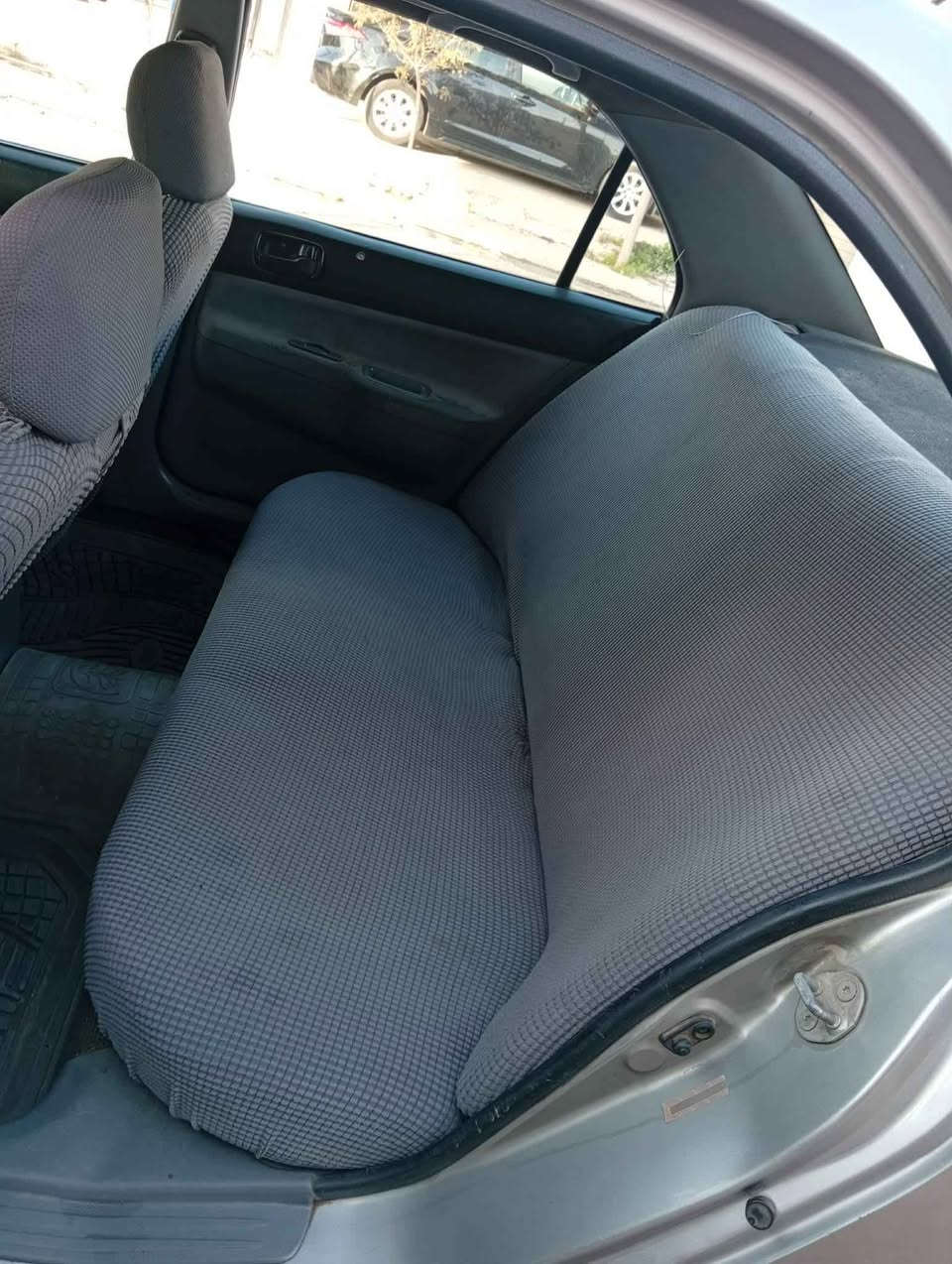 ليدراوي كه مي هه يه له به شي پشته وه 
ته قه و ره قه و گيرو مه كينه ي به شه رت 
بؤياغ عامه له سه ر كال بونه وه 
2010ي مه كينه گه وره يه 
ژ.م ***********
*********** Singapore
