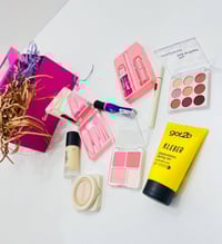 عرض عيد الحب • طقم مكياج كامل • شيغلام