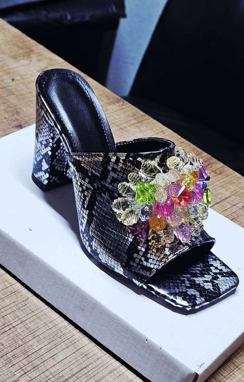 احذيه نسائية من المصنع مباشر التواصل عبر الرقم 05388994804


**إذا كنت صاحب هذا الإعلان وتريد حذفه لأي سبب، رجاءا أرسل رسالة إلى الدعم الفني**