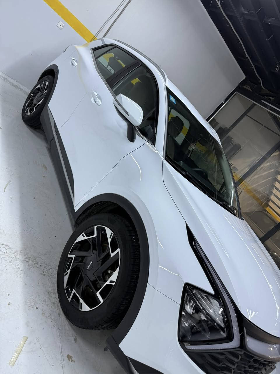 السلام عليكم للبيع فقط
سبورتج ٢٠٢٢ 
خليجي مكفوله  
ماشيه ٧٢ الف 
سياره جديده معنى كلمه 
وهسه كملت بولش وحمام 
رقم بغداد تحويل مباشر 
السعر ٢٠٠٠٠$ يعني دفترين بيها مجال بسيط 
العنوان بغداد . مجمع مشن 
***********
