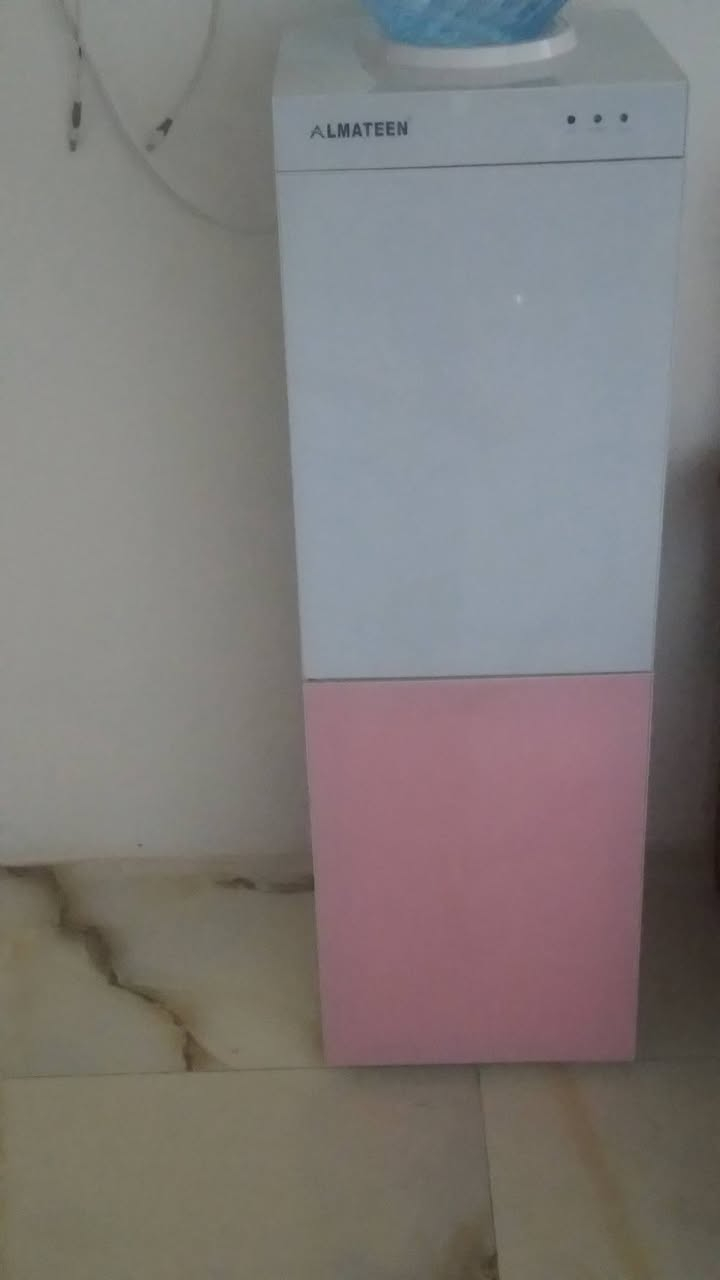براد ماء للبيع بعده جديد سعره 80الف***********
