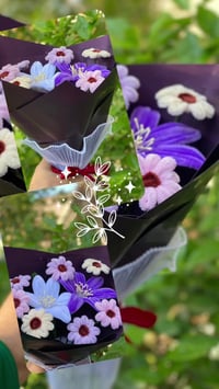 بوكيه ورد • بايب كلينر • حسب الطلب