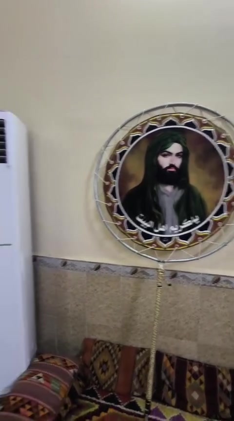 سلام عليكم خدام سيد الشهداء الويه اهل لبيت حجم متر ونص دائري 12لواء وعندي حجم متر هم 12لواء مكاني البصره دير معمل ورق واتساب او تصال ***********
