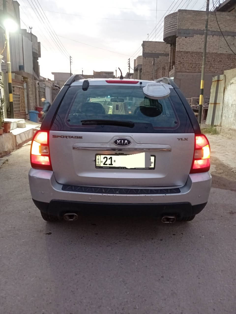 كيا سبورتج موديل ٢٠٠٩ وارد أمريكي بيهه جاملغ خلفي مال أمريكي بيهه مكان بارد بل قماره  سياره جاهزه من كلشي مكينه وكير مكفولات تخم تاير صدر جديد رقم سلمانيه نكليزي تحويل ثاني يوم حجم مكينه ٢٠٠٠ دوش سعر ٧٨ مكان سياره بغداد سياره فول مواصفات ***********
