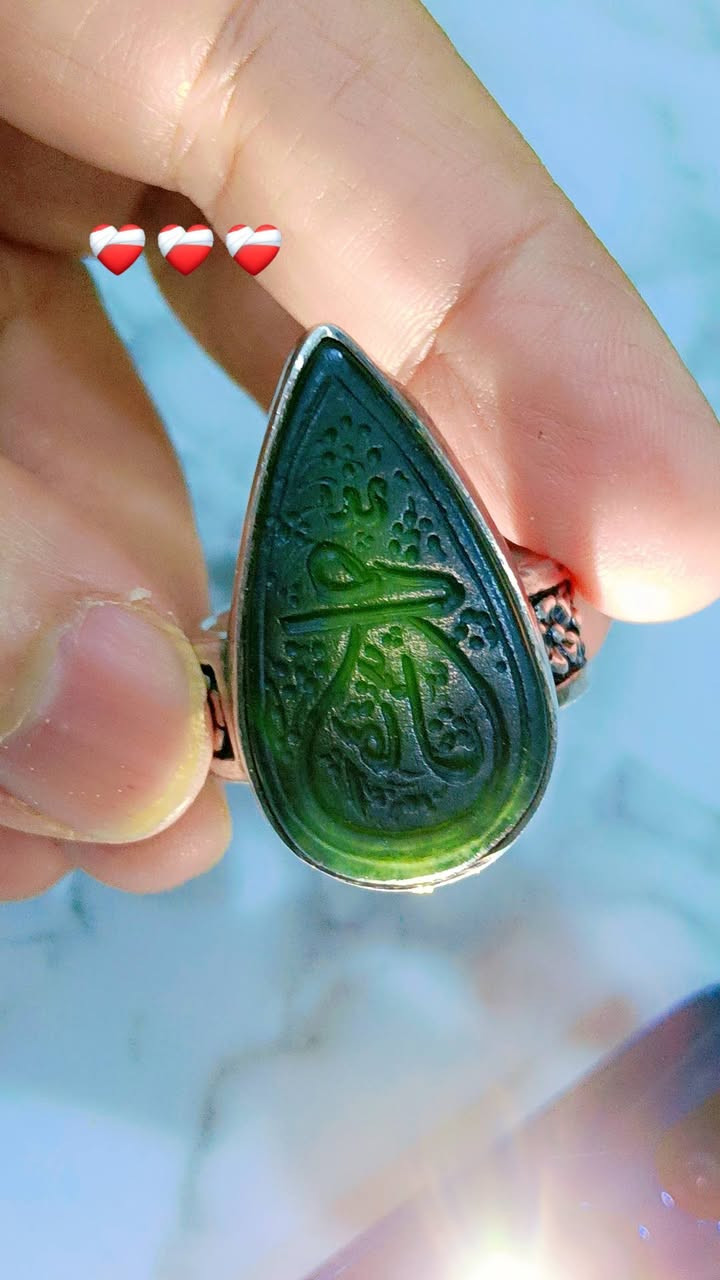 عقيق يماني أزرق ويشم يماني صياغة يدويه ثقيله القطعه 125 مع التوصيل


**إذا كنت صاحب هذا الإعلان وتريد حذفه لأي سبب، رجاءا أرسل رسالة إلى الدعم الفني**