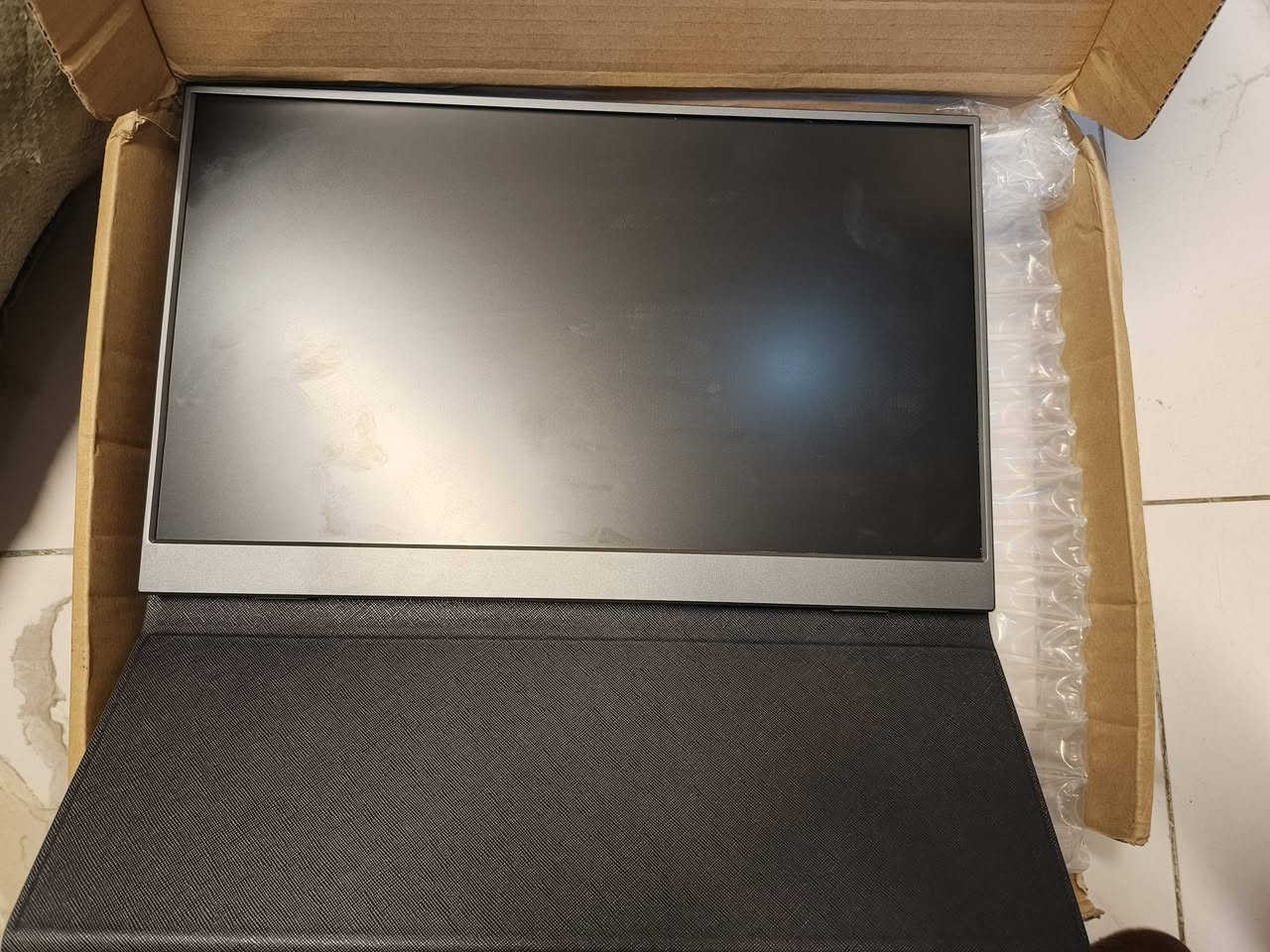 شاشة محمولة السعر 65 توصيل مجاني المواصفات موجودة بل صور


**إذا كنت صاحب هذا الإعلان وتريد حذفه لأي سبب، رجاءا أرسل رسالة إلى الدعم الفني**