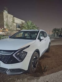 سبورتج ٢٠٢٥ • ماشي ١٣٠٠٠ • تحويل او وكالة