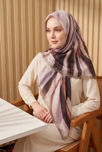 ربطة اماراتية • قماشة جرجيت • قياس ١٢٥سم