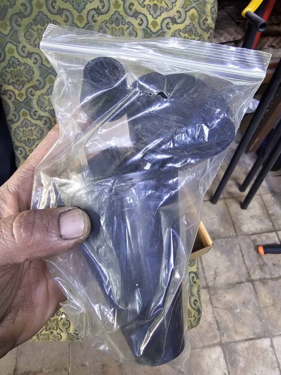 جهاز فحص العادم  السيارات  السعر ١٠٠ الف
تـــ***********
