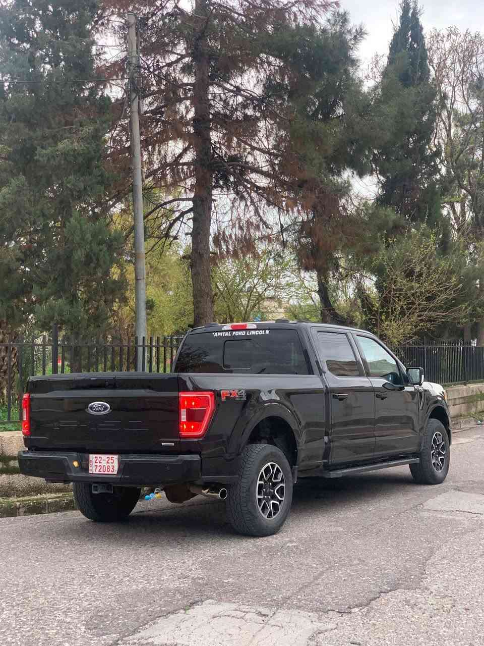 کــــــوردی ،،،،،،،
. فرۆشتن و گۆڕینەوە

. فـــــۆرد F 150
. مـــــۆدیل / 2023 
. مەکینە : V6 _3500 تۆڕبۆ 
. ژمارە کاتی شـــــــکاو 
. ڕۆیشتن : 73,000 km 
. مواسفات : XLT دبل ئەکسل 
. سبوغ : ڕوبعەک چاملغی پشتی 
. بێ ناو گرتن ، بێ ئێڕبــــــــاگ 

. نــــــــرخ ( ٢٥٠ $ ) معاملە 

. ناونیشان هەولێر 

________________________

عربي : 
بیع و مراوسة حسب قناعة 

. فــــورد اف Ford F 150 
. مــــــــودیل / ٢٠٢٣ 
. محرك / V6_3500 تیربو 
. ماشي فقط ( 73,000 km ) 
. بدون رقم ، رقم کاتي 
. مواصفات / XLT فور ویل 
. صبغ / ربع جاملغ خلفي 
. باقي مكفول ، بدون دواخل 
. ایرباكات علی وضع الشركة 

. ســـــــعر ( ۲٥۰ $ ) بها مجال 

. عنوان اربیل أربيل, العراق


**إذا كنت صاحب هذا الإعلان وتريد حذفه لأي سبب، رجاءا أرسل رسالة إلى الدعم الفني**