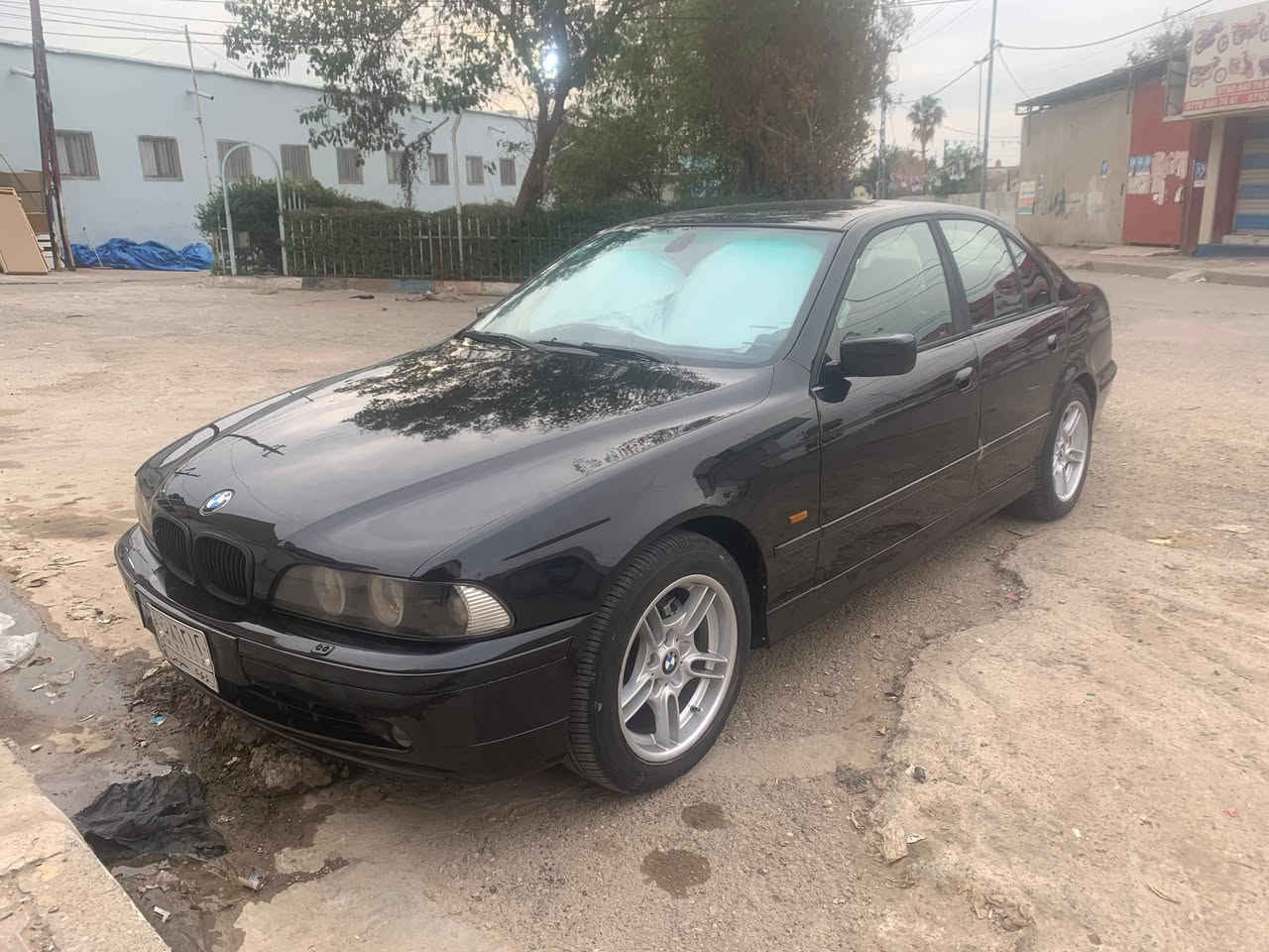 السلام عليكم

BMW 528 

92$. وبيها مجال حك الجية

فول ماعدا فتحه

كير محرك بشرط محرك جديد مشدود عليه

سيارة كاملة بدون نواقص سيارة مال بيت

سيارة مصبوغة عام اثر جراد وصبغ درجة اولى بالتقشير ثم الصبغ بالفرن

حادث السيارة جاملغ واحد طرف السكن بيها شويه بالبطانه

رقم كركوك سنوية جديد باسم الشخصي وبيها بطاقة بانزين تريد تحويل تريد وكاله

رقم الهاتف 
*********** كركوك, العراق
