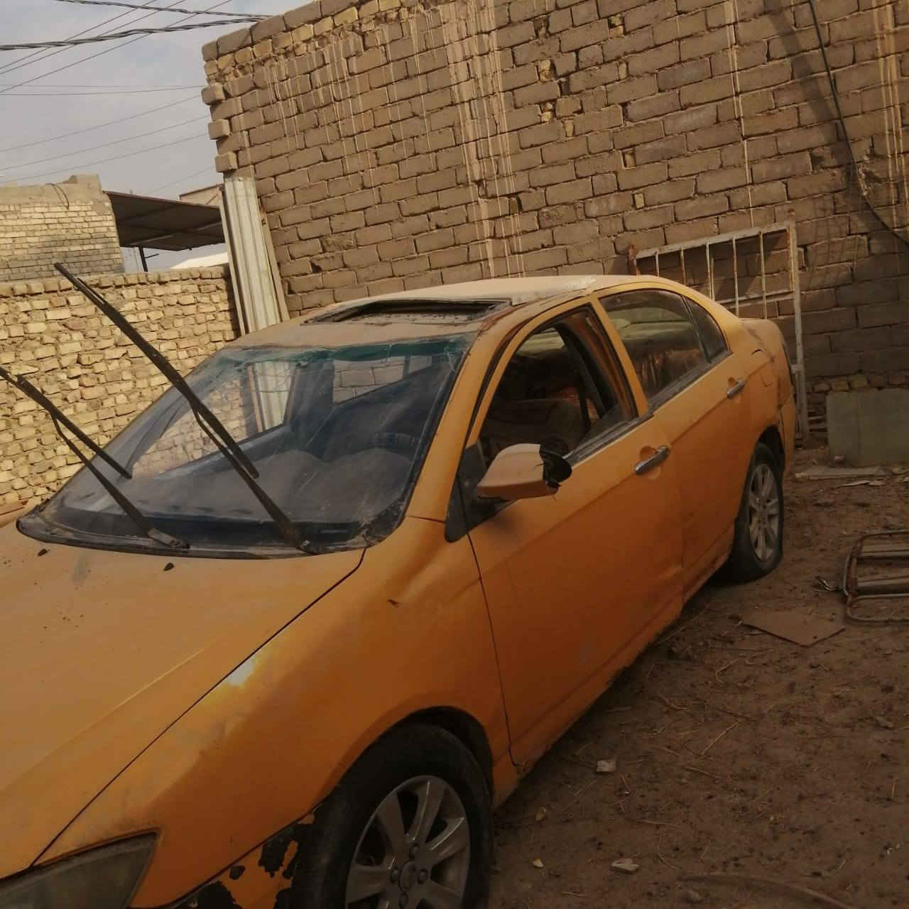 سلام عليكم
ليفان مديل 2013 شغاله كوم حديد  رقم بغداد 
***********
