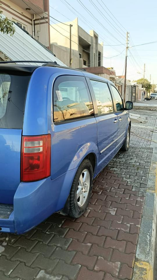 السلام عليكم 
العنوان (.     كركوك.      )🏠
دوج كرفان  sxt )2008)🚙 السعر (.  110$. )💸
محرك جديد شاده (3800) 
كير بالشرط⚙️
كهربائيات بالشرط ⚡️💡 
شاشه بلاديه 📟سماعات مفوله 🎼
منضومة تبريد جديد شاده ❄️
تخم تايرات جديد🛞
باتري جديد 
بيباان كهربائيه 
جنطة كهربائيه
كشنات بلاديه نضيفه
رقم جديد بااسمي  (بغداد) سنويه (2031)
شرط التحويل ( تحويل ثاني يوم )
سياره بلاديه واحلى من الصور 
للااستفسار الاتصال ع الرقم التالي 
(*********** ) غير متواجد عالفيس
