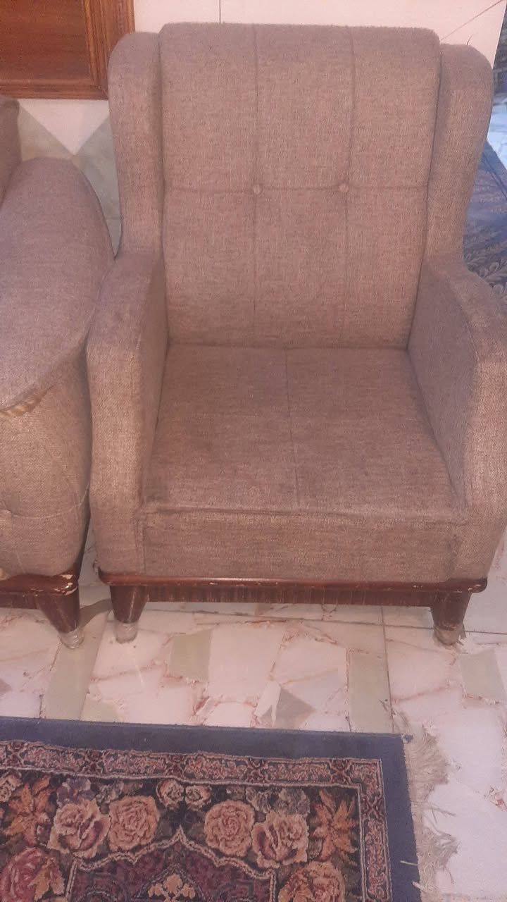 تخم عشر مقاعد تكمه اي ضرر مابي


**إذا كنت صاحب هذا الإعلان وتريد حذفه لأي سبب، رجاءا أرسل رسالة إلى الدعم الفني**