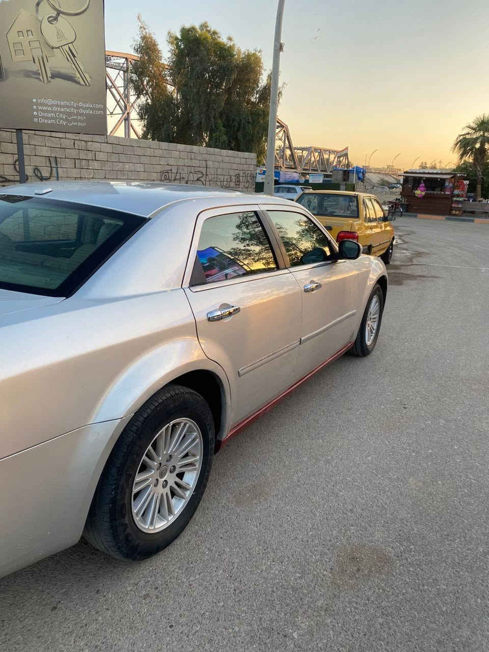 أوباما 2007 مكينه كير صدره خير من الله تخم تاير تبريد ثلج باقي تفاصيل اتصل مكان سياره ديالى  بسمي سعر 108 وبيه مجال مكلف بلنشر ***********
