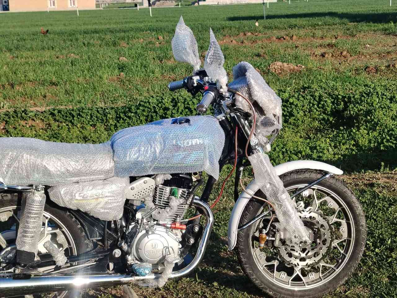 دراجه سولنك
صبانه ما لاخته
دبل دسك كلج دهن موديل25 منفيس موجود 
الون رصاصي بصمه وتشغيل عن بعد
السعر 825 وبي مجال 
***********
