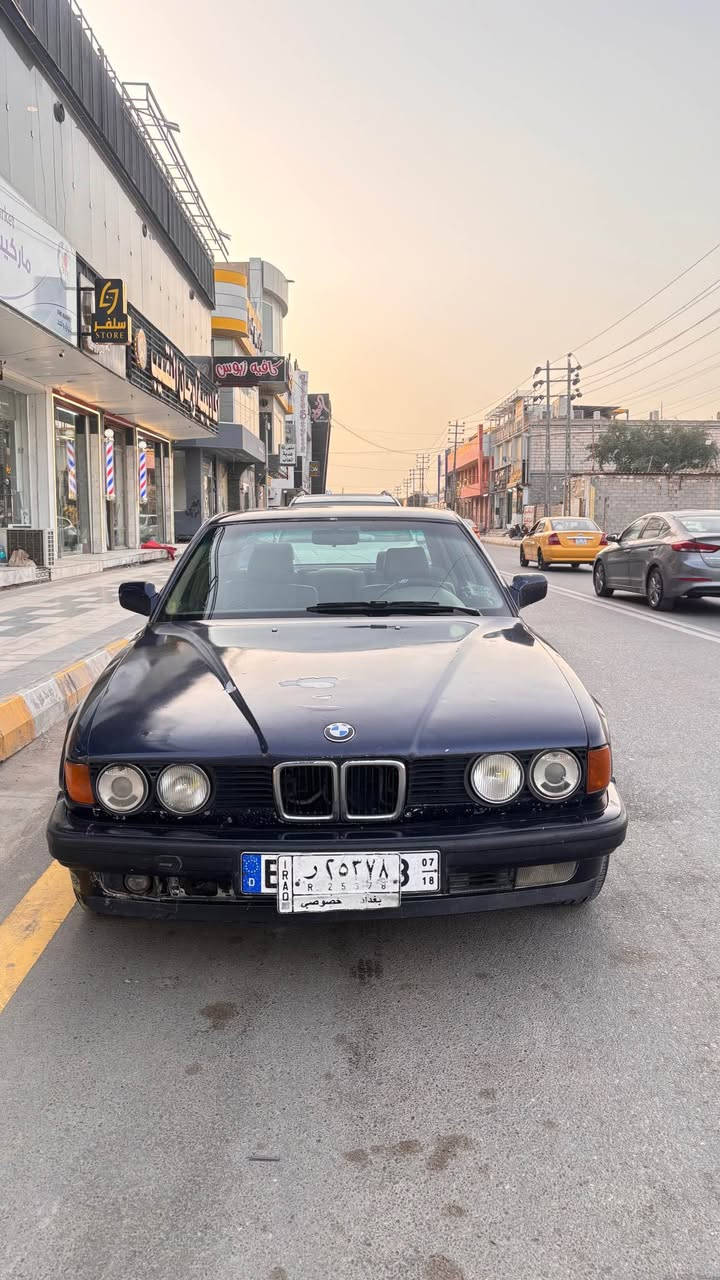 بي ام 730 موديل 1994
مكينه 3.5 مفتوح
رقم بغداد
مكينه كير كفاله
كشنات تحكم كهربائي شغال
مري تحكم كهربائي شغال
ترهم بيع ومراوس
السعر 42 وبيها مجال 
مكانها ناصرية مركز
*********** ناصرية, ذي قار
