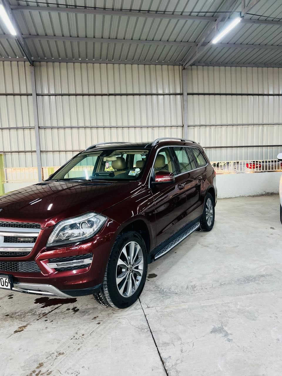 مرسيدس  gle 500

للبيع تواصل 

نظيفة وسونار موجود وياها 

***********
