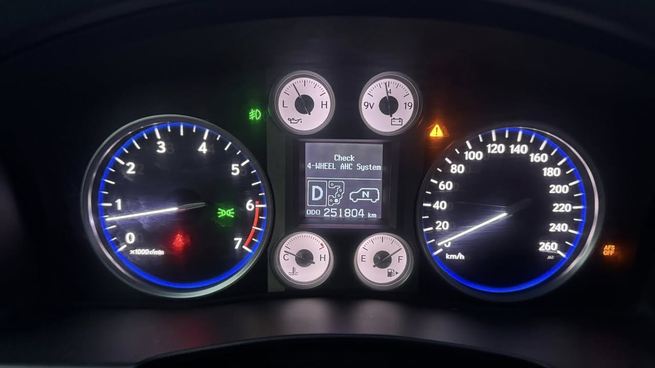 لكزس 2011
فول مواصفات
محرك 8 سلندر 5700 شرط
بصمة تشغيل 
تشغيل عن بعد
كشنات كلهن تدفئة وكهرباء امامي خلفي
كشنات 7 راكب كهرباء
رادار امامي
سلايد روف 
صندوك كهرباء
ميموري خزن كشن وستيرن
ستيرن كهرباء

💎 ســعــر340$

جكات 
4 وضعيات قيادة
زراك لايتات وزنون حتى بلوجكترات 
تبريد منفصل 4 قطع
ويل حجم 20 

مابيها اي نقص 
موضح بالسونار

مكاني بغداد
السيارة باسمي  رقم ربيل ***********/
***********
