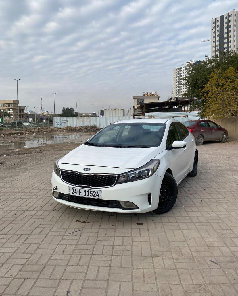 للبيع
كيا فورتي 2017
وارد امريكي 
رقم دهوك الجديد هزة و سنوية جديدة 
حادث حالوب (معمرة) 
بدون صبغ 
دعامية الامامية مبدلة فقط 
بارد باب السايق و العبري 
سعر ١٢٠ 
مكانهة بغداد 
*********** 
***********
