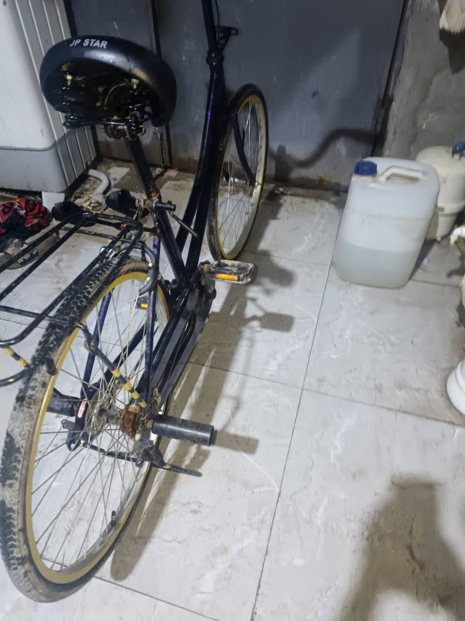 بايسكل للبيع مختم كله كامل مابيه نقص برغي وياه جاملاغته السعر 120 وبيه مجال مكان حي الفداء الناصريه


**إذا كنت صاحب هذا الإعلان وتريد حذفه لأي سبب، رجاءا أرسل رسالة إلى الدعم الفني**