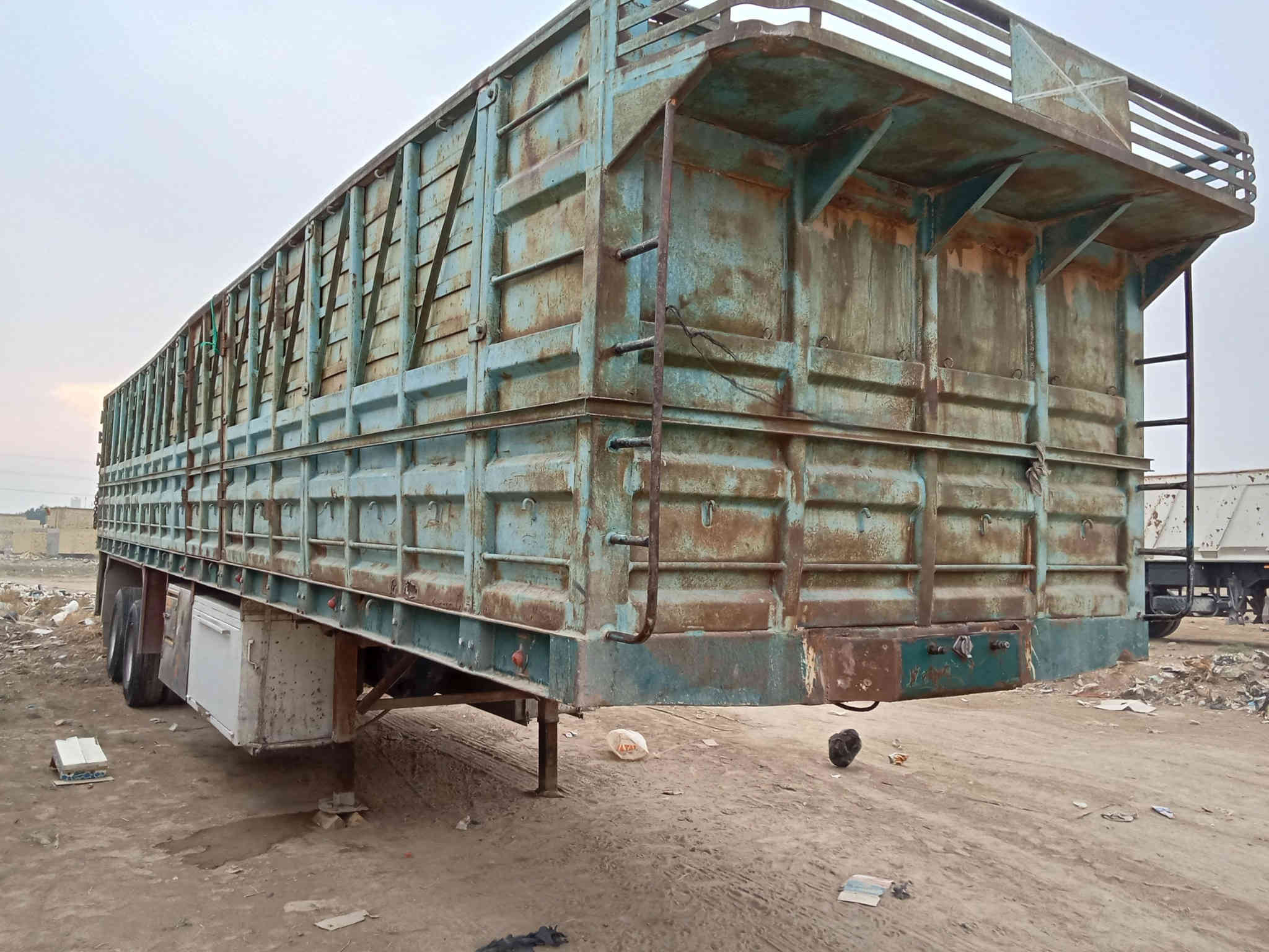 عربانه للبيع  *********** ***********,/ االسعر 65
