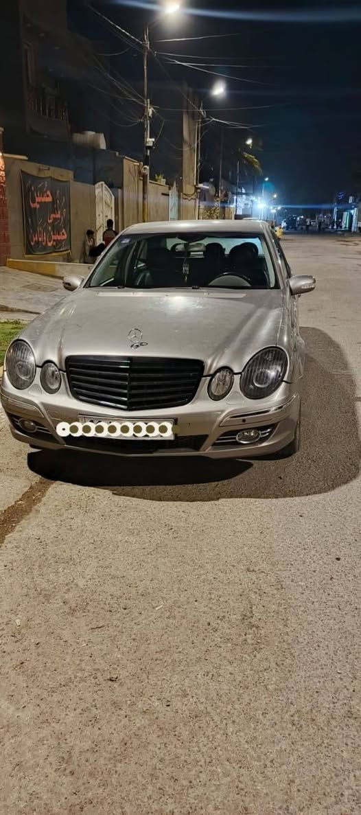 بيع مستعجل ميعجبك المنشور اترك كلمة طيبة
🚗 للبيع مرسيدس E-Class W211
📅 موديل 2008 
🔧 المحرك 4سلندر cc2400 توربو 
⚙️ كير أوتوماتيك
🚘 دفع خلفي
⛽ اقتصادية بالبنزين
✨ المواصفات:
• مقاعد جلد
• تحكم كهربائي
• ديكور خشب
• كروز كنترول
• ABS + ESP
• وسائد هوائية
كشنات هيتر 
وارد يابان 
محرك كير مكفول 
لايت زنون بلاد 
بكلايت لد LED
السعر 128 بيها مجال حك الجية
رقم السيارة بغداد باسمي
***********
