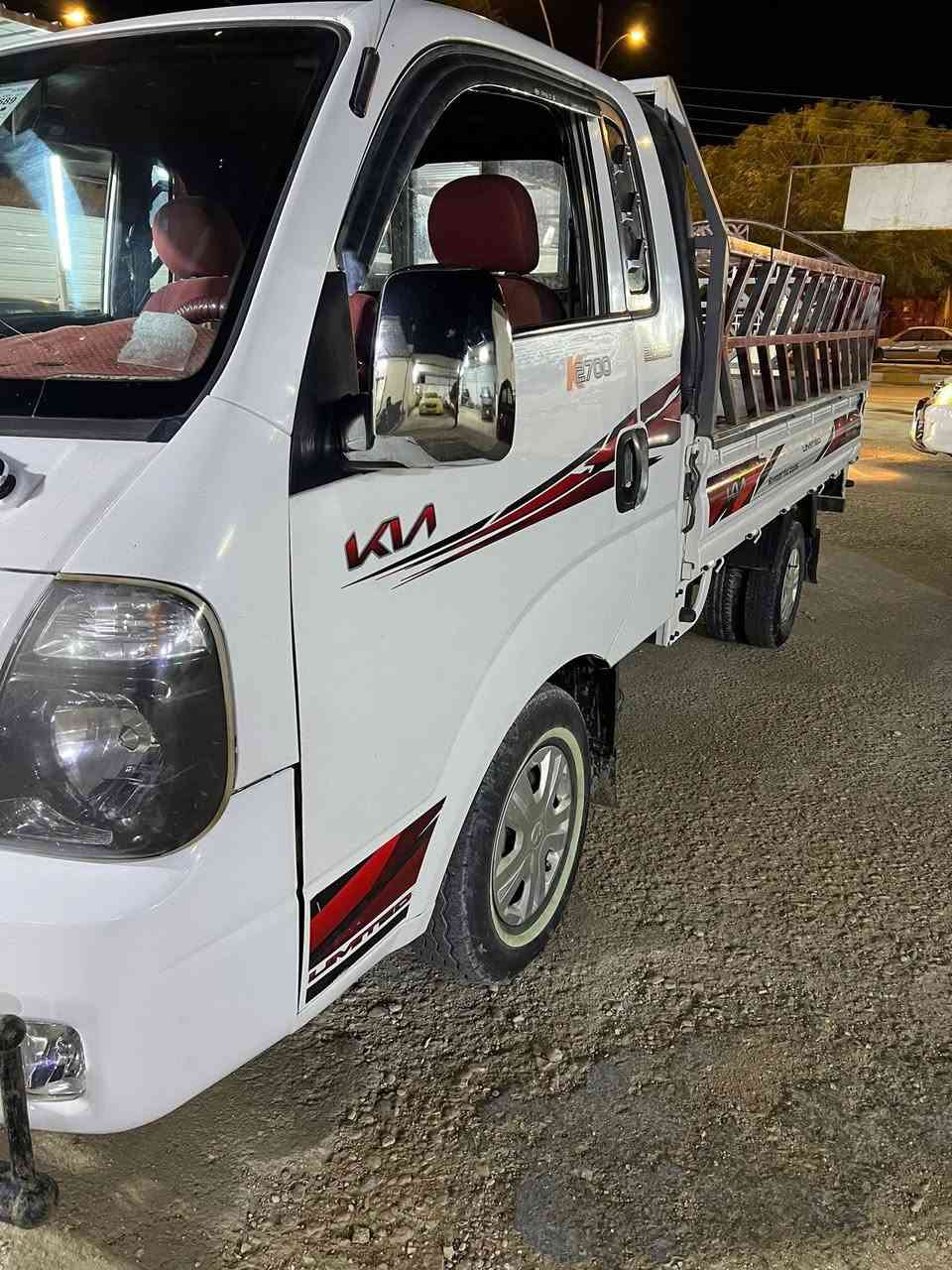 كيا
موديل 2015
شاصي بي بي باج 
بيها شبر صبغ بالتكمه
رقم انبار انكليزي 
باسم صاحبها 
تحويل 
السعر 100$وبي مجال 
للاتصال ***********
الانبار حديثه الحي العسكري
