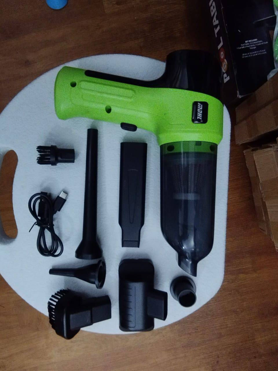 مكنسة كهربائية محمولة للسيارة والمنزل من ماركة MDHL، طراز MD-12. 
قوة الشفط: 9000 باسكال.
الطاقة: 120 واط.
البطارية: سعة 3800 مللي أمبير، توفر حوالي 30 دقيقة من وقت التشغيل.
المميزات: تتميز بمستوى ضجيج منخفض وفلتر قابل للغسل.


**إذا كنت صاحب هذا الإعلان وتريد حذفه لأي سبب، رجاءا أرسل رسالة إلى الدعم الفني**