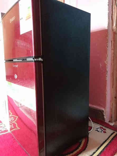 شغاله ثلاجه حجم زغير سعره 175 وبيه مجال هارثه قرب سيد سامي ***********
