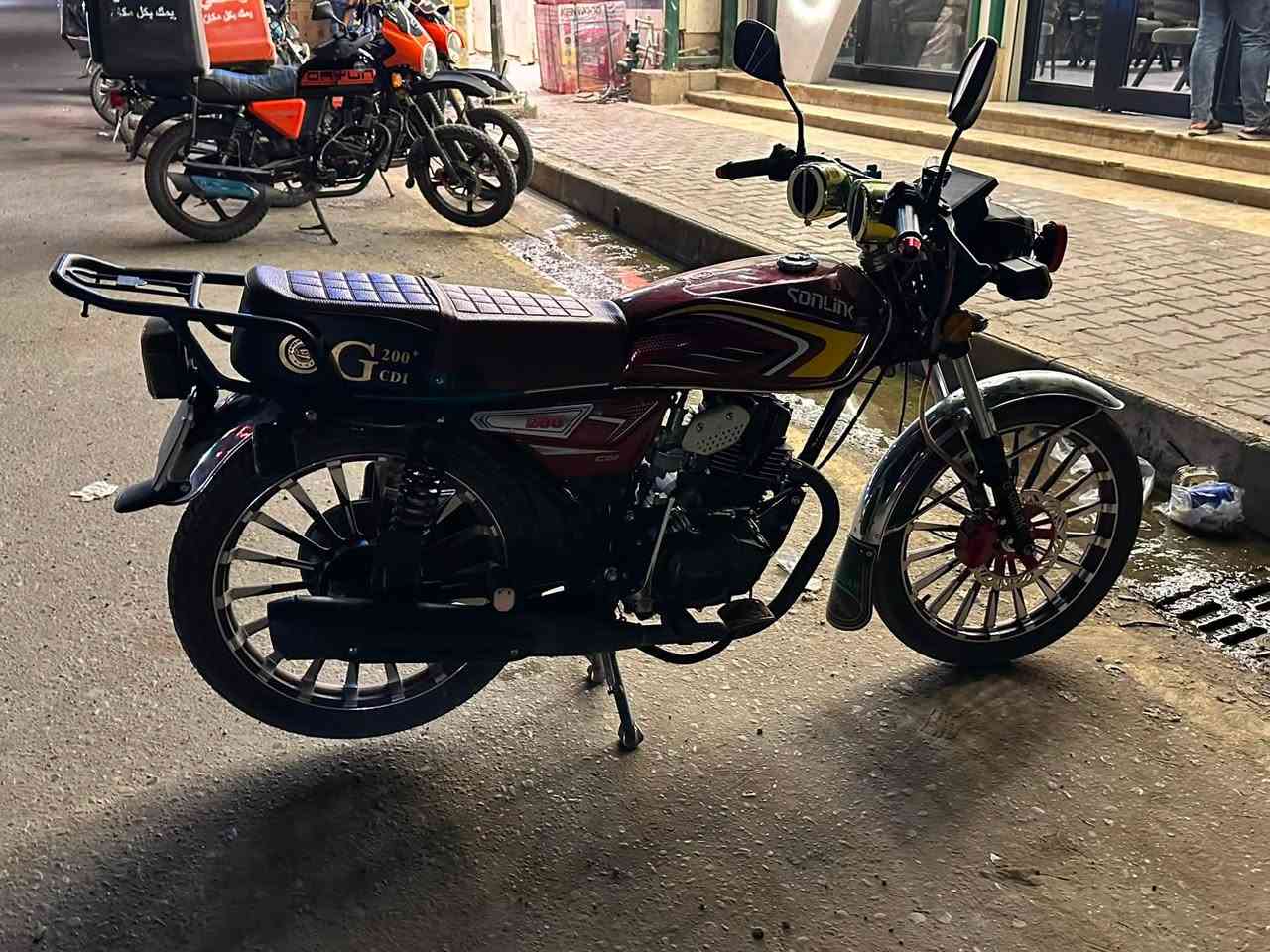 سلام عليكم ضاغطه وزنجيل بعدها جديده كلش 
سعرها ٨٥٠ قفل مابيها مجال ❣️
هـ ‭٧٧٢ ٧٧٣ ٩٦٤٨‬


**إذا كنت صاحب هذا الإعلان وتريد حذفه لأي سبب، رجاءا أرسل رسالة إلى الدعم الفني**
