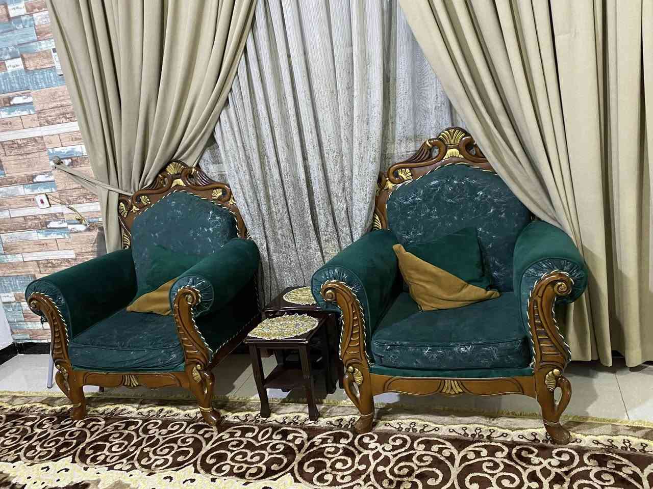 التخم 650
الكاونتر 650
ميز الطعام 300
الكراسي 30
البرده ب 20 
طبلات 50
الساحبه ب 80
الطباخ فرن عاطل 250 
وكلهم بيهم مجال


**إذا كنت صاحب هذا الإعلان وتريد حذفه لأي سبب، رجاءا أرسل رسالة إلى الدعم الفني**