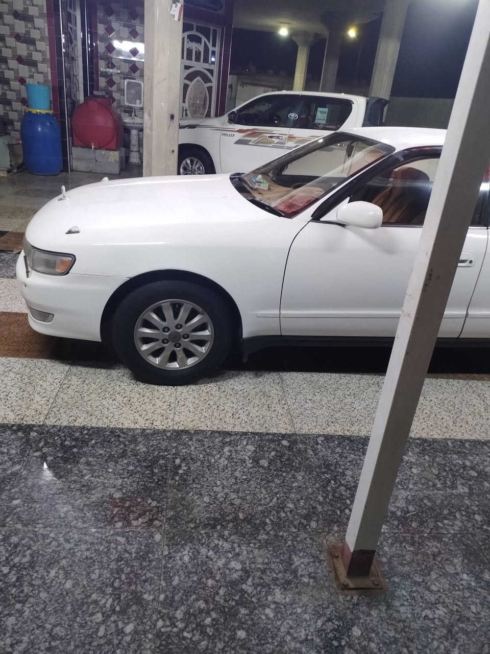 سلام عليكم شيزر موديل 2000 رقم كربلاء مكفولة كفالة عامة من جميع النواحي تبريد شغاله كهربائيات من طول لطول شغال تخم تاير جديد حداديه توه نفضتهه مكاني بصره سعر السياره(٦٦) وبيه مجال ***********
