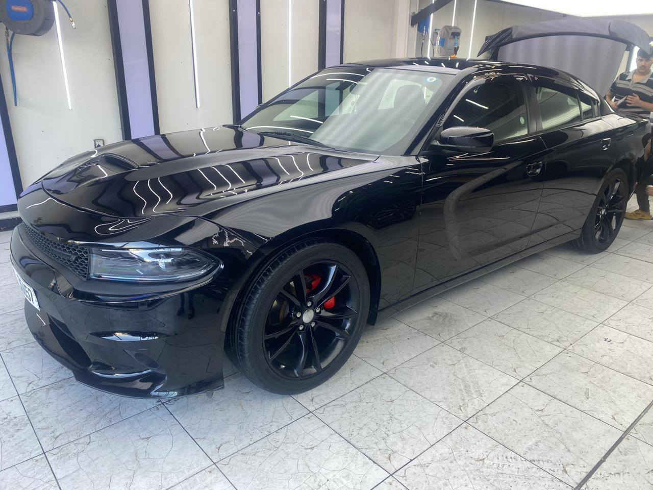 جارجر موديل ٢٢ اس اكستي ماشيه ٣٩ جديده بعده عله وضع الشركه مكينه كير حداديه تخم تاير ويل ٢٠ اصلي ابلاك توب جاهزه ممفتوح بي اي برغي كله عل شركه حادث جاملغ وبنيد فقط بدون ايرباك مطاك ايرباكه بيه بدايه خشم شاصي بدايه فقد جه اليسره حادثه والباقي كفاله رقم بغداد بسمي اصل ٢٢ تويل السياره مكان بغداد بلديات السعر ٢٢٠ الاتصال *********** عله رقم صور حادث مرفق بلمنشور
