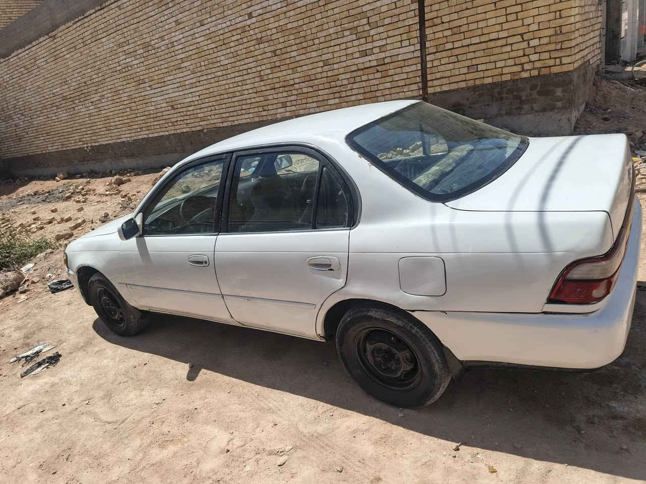 السلام عليكم كورلا موديل 93 رقم نجف نكليزي سنويه جديده مكفوله من الكص والنقل الجثه ومن الضربه لقويه السعر 42 وبيه مجال مكاني نجف *********** كير ومكينه وحداديه خير من الله
