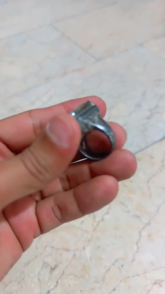 مراوس بزنجيل فرعوني***********
