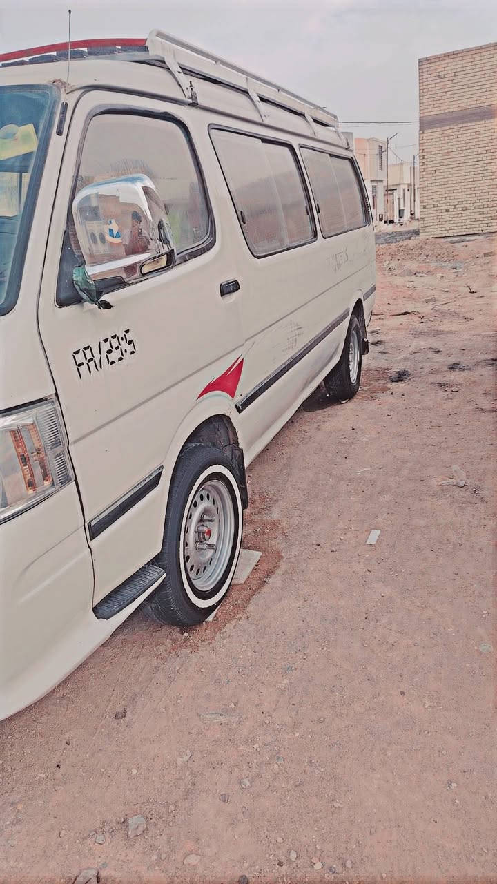 سلام عليكم فتون 14السياره كفاله مصفره من كلشي مداور ثاني ويم مكينه ونجي كير كسن حداديه كله جديد جاهزه دوشمه كامله كبل الشارع سنويه لل 27بيهه بس رقم الشاصي خايس خير من الله السياره سعرهه 75تصال ماتواجد ع الفيس ***********
