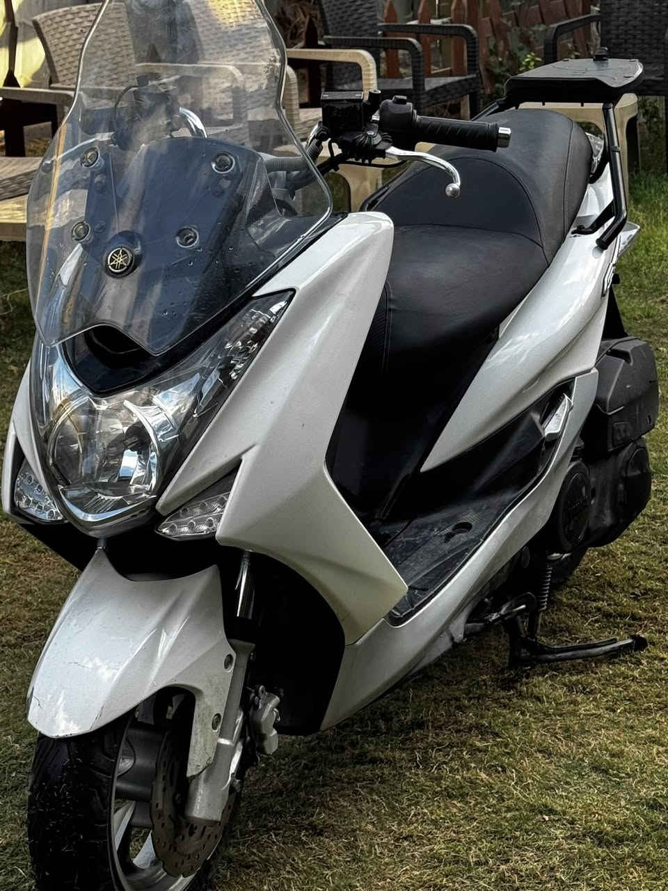 سلام عليكم دراجه ماجسته إس رمبه جديده لبيع 14ورقه بيه منفيس الاصلي وجيب فيتر وتاخذه من باب البيت ***********عنوان بلديات
