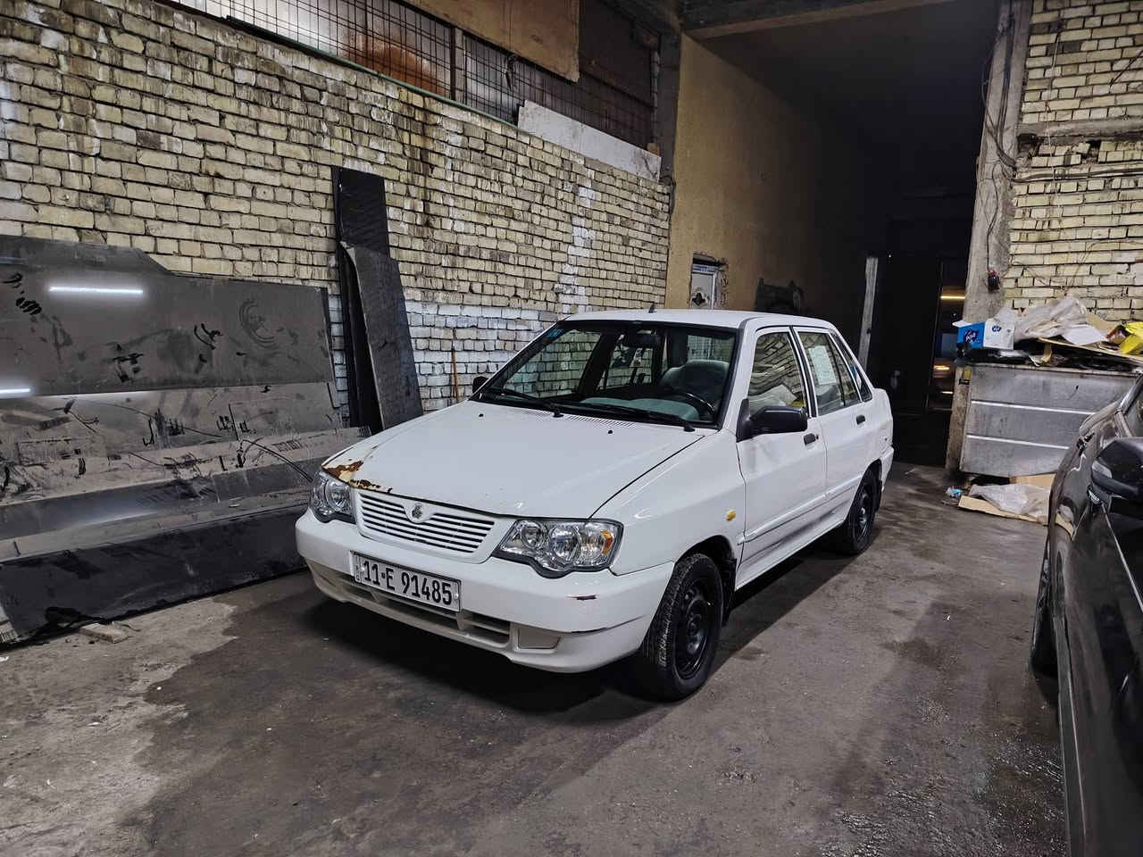 السلام عليكم اخوان للبيع سايبا موديل 2013 رقم بغداد دولي باسمي تحويل مباشر هزه بيها صبغ 3قطع السعر 33ورقه وبيها مجال  للاتصال ***********مكانها بغداد
