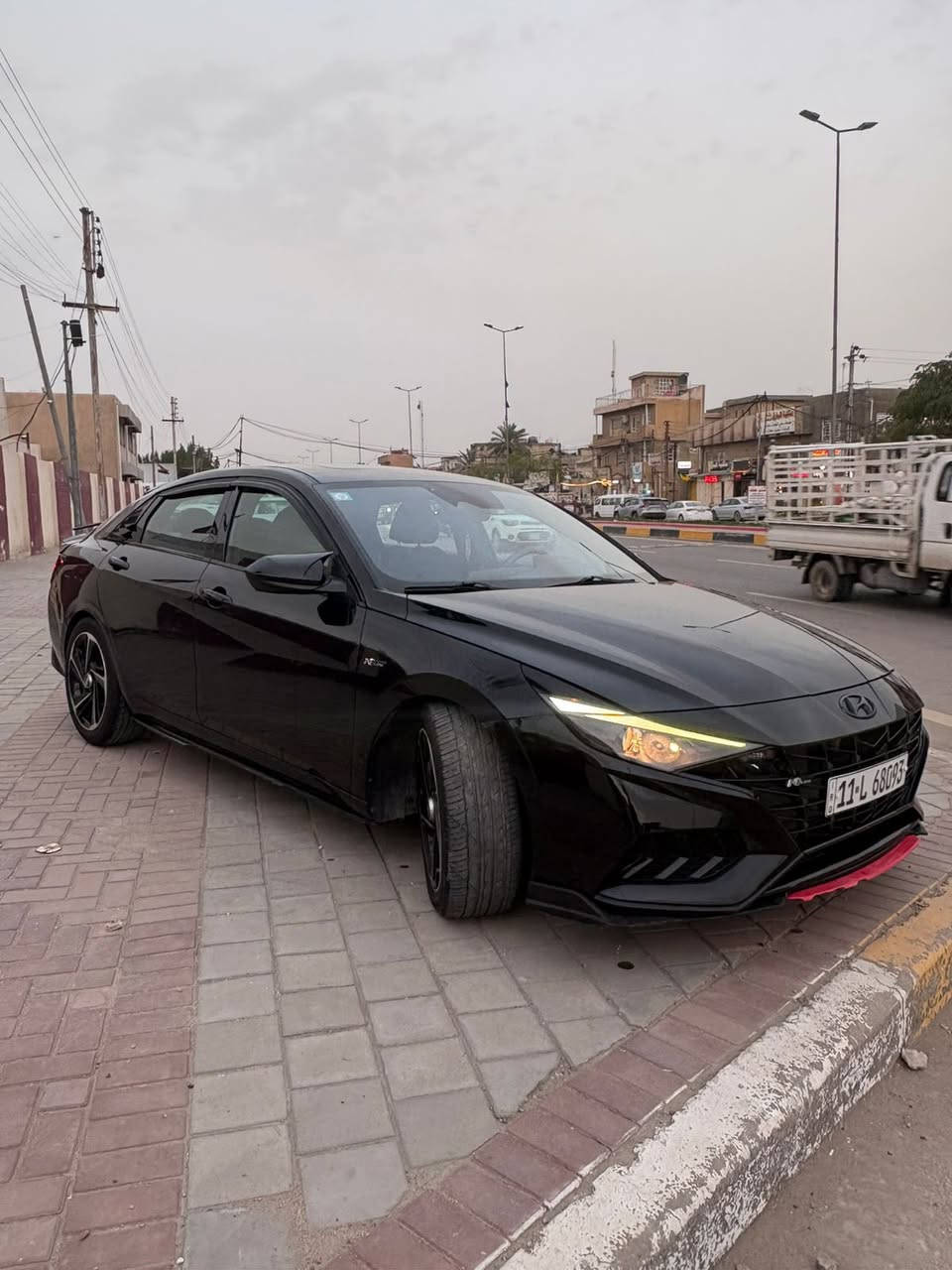 يالله السلام عليكم 🔥
𝐇𝐘𝐔𝐍𝐃𝐀𝐈 𝐄𝐋𝐀𝐍𝐓𝐑𝐀 2022 𝐍 𝐋𝐈𝐍𝐄 🚀
فووول مواصفات وبحالة كلش مرتبة ✨
ماشية 58 ميل فقط ✅
محرك 1600 تيربو يخبل 🔥
كير دبل كلج 7 نمر 🚀

السيارة حادثها خفيف جداً
جاملغات خلفية ومصبوغات قطع فقط
بدون مباوك ولا تبديل بنيد، الشواصي مكفولة ولا ايرباك طاك بيها 👍

المواصفات 🔥
• تشغيل عن بعد
• بصمة تشغيل + بصمة أبواب
• كار بلي + اندرويد أوتو
• شحن وايرلس
• تدفئة كشنات
• فتحة سقف سلايد
• شفتات ستيرن رياضية
• كشنات جلد شعار N + كهربائي
• رادار أمامي وخلفي وجانبي
• نقطة عمياء
• تحديد مسار + قيادة ذاتية
• أوتو ستوب
• Navigation
• LED خلفي
• ويلات 18
• 3 وضعيات قيادة (Normal / Sport / Smart) 🔥
السعر ١٤٨ وبيه مجاال انشالله 

📍المكان: بغداد - البنوك - شارع الصناعة
📞 ***********

