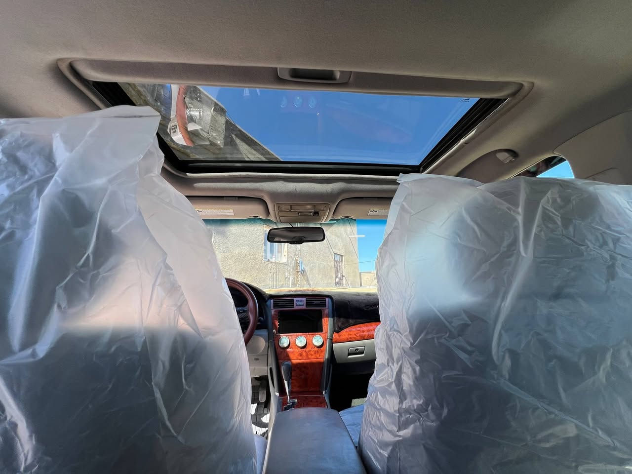 #للبيع
السعر ٨٨

كامري 2007 وارد امريكي أفول مواصفات بالكامري

بيها ٤ قطع رش بدون أي دواخل شرط دكة جاكوج مابيها مرشوشات بسبب الجراد
كير محرك حداديه كلها جاهزه بيها بس الدبلات الخلفيه تعبانات تخم ويل وتخم تاير جدد تدفئه شغاله تبريد مبدله منضومه كامله ام الإصبع تبريدها ثلج بيها جراد بمكانات بالسياره وكلشي موضح بالصور والسونار

ماشيه ١٥٣
السياره بأسمي تريد وكاله تريد تحويل رقم وهزه وسنويه جدد

مكاني الأنبار القائم
***********
