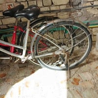 بايسكلات يابانيات عدد2 العنوان بغداد حي اور رقمي للتواصل 07708418984