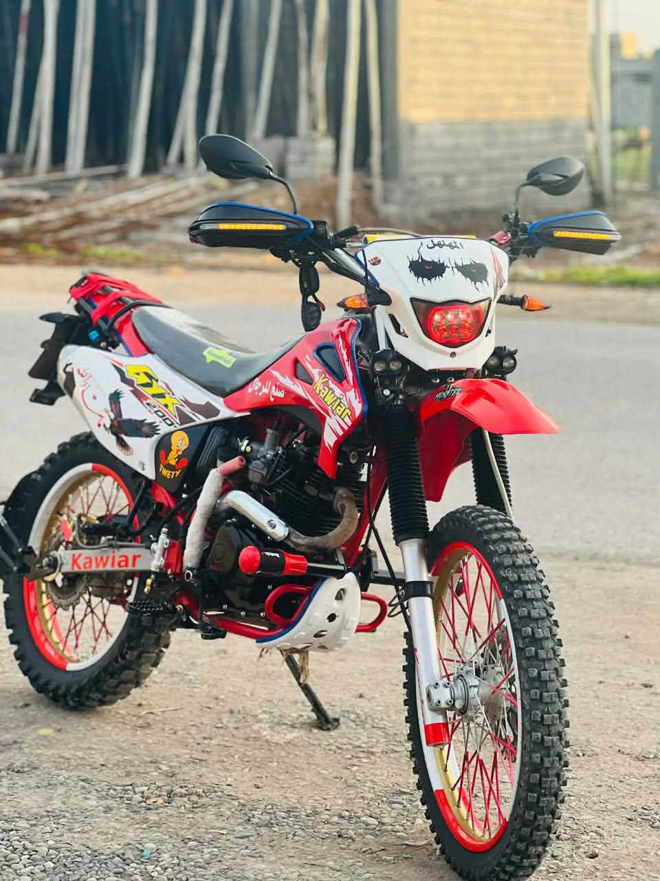 للبيع  كاويار 2025
نظافة 100/100 متل مو شايف بصورة 

سعر 730$. ومراوس هم يصير
***********
