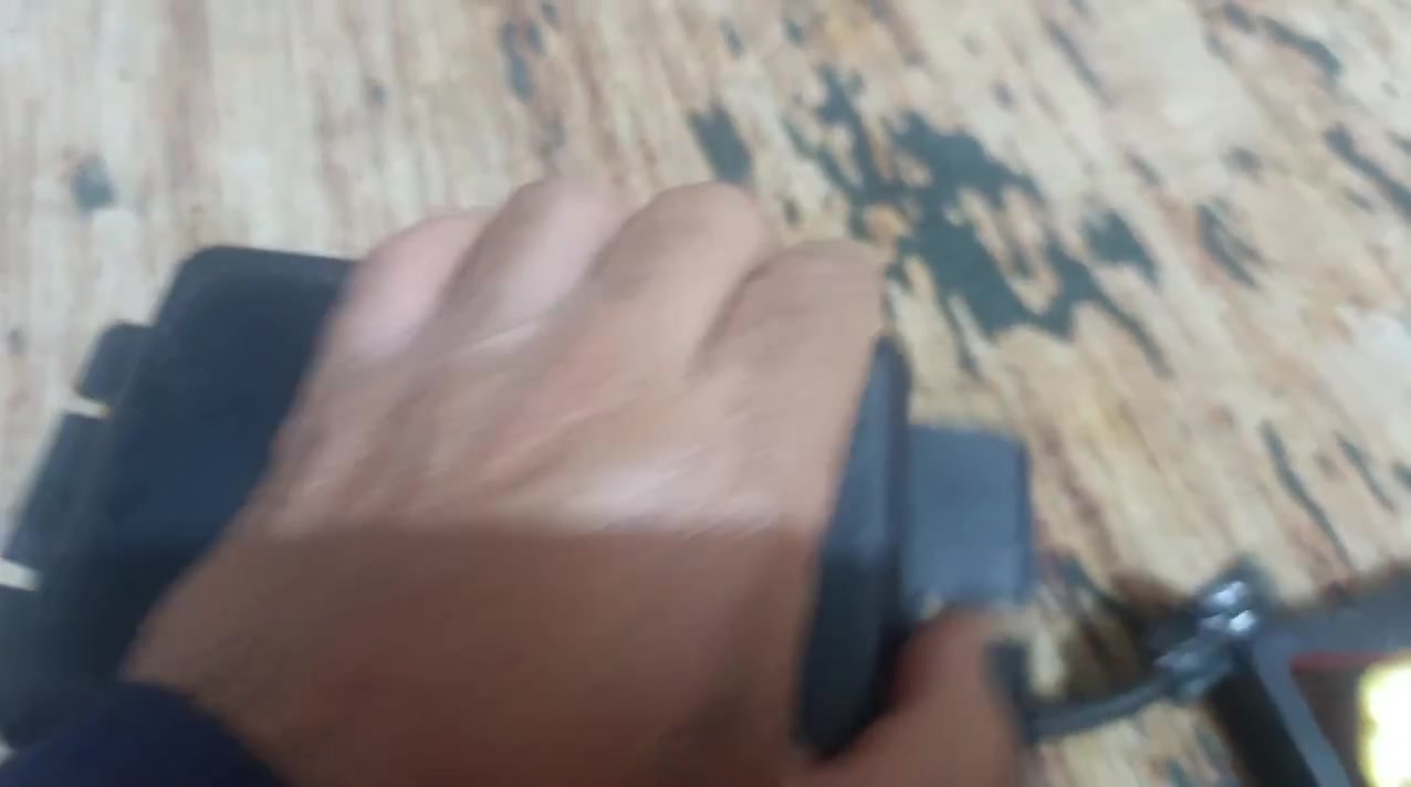 للبيع جديد غير مستعمل ولكن عطل بس البطاريات سعره 350 ألف دينار الشراي يتصل *********** بغداد حي اور
