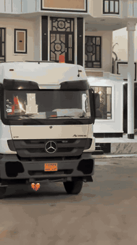 للبيع مكفوله كفاله عامه راس2015 عربانه إمارتيه 23 كفاله عامه ***********.                 ***********  عنوان بغداد التاجي
