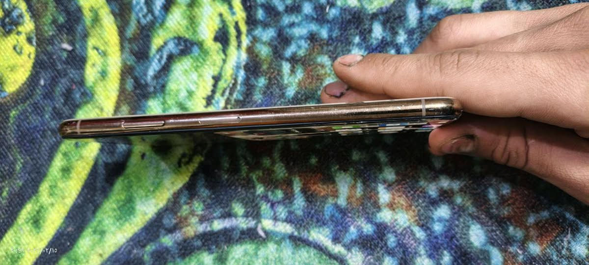 تلفون البيع اكس ماكس
تلفون ضهر مكسور و شاشه ذاكره512 بطاريه77 سعره200 عنواني بغداد حي جهاد رقمي ***********
