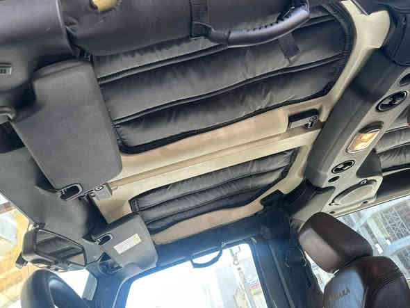 السلام عليكم
للبيع جيب رانكلر 2013 صحارى خليجية مكفولة من الصبغ والضربة لون خاكي اصلي 
داخل جلد بيجي
سستم صوت الباين
السيارة عليهة تعديل من شركة AEV
ترفيع 2.5 انش ماركة بلستن AEV
دبل ستيرن فوكس 
تراك بار امامي تيرفلكس
ويل كب AEV وتاير 35 انش
دعاميات امامي وخلفي حديد AEV
حامل سبير تيرفلكس
شوتة رياضية موبار
حامل بلوجكترات ماركة ركدرج
لايت امامي زينون دزاين G-class
شاشة كاربلي مع كاميرة ماركة كاروبوتر
حامل تلفون FURY
عوازل سقف اصلية ركدرج 
السيارة ماشية 65000 كيلو 
سعر السيارة 190 
للاستفسار
***********
