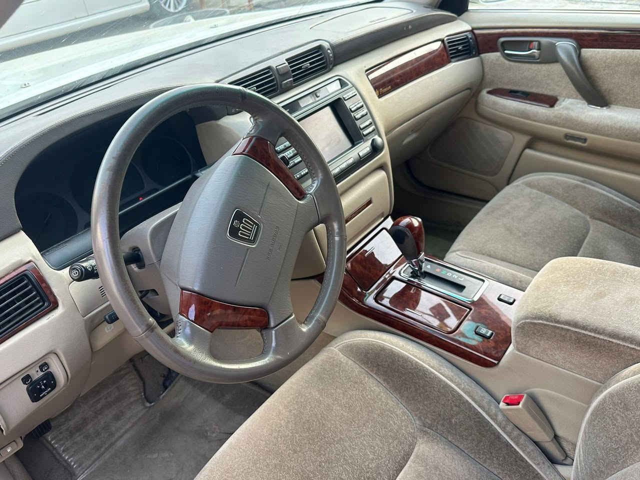 ملكه خضراوي كفاله رقم بصره قرار 48اربع كشنات كهربايه برده خلفيه كرستال اصل جديده بمعنه الكلمه السعر 160للستفسار ***********
